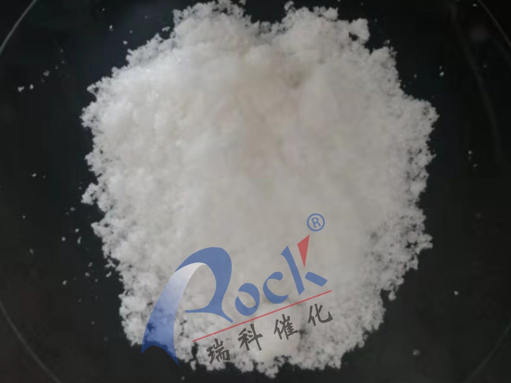 三（2-呋喃基）膦